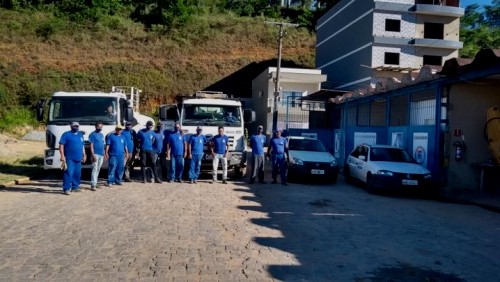 SAAE garante abastecimento de residências por meio de caminhões pipa em bairros que estão sem água SAAE garante abastecimento de residências por meio de caminhões pipa em bairros que estão sem água