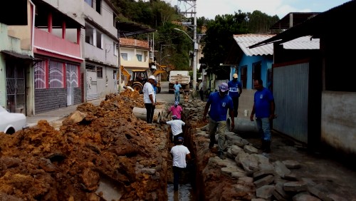 SAAE REALIZA SERVIÇOS EM PARCERIA COM A SECRETÁRIA DE OBRAS SAAE REALIZA SERVIÇOS EM PARCERIA COM A SECRETÁRIA DE OBRAS
